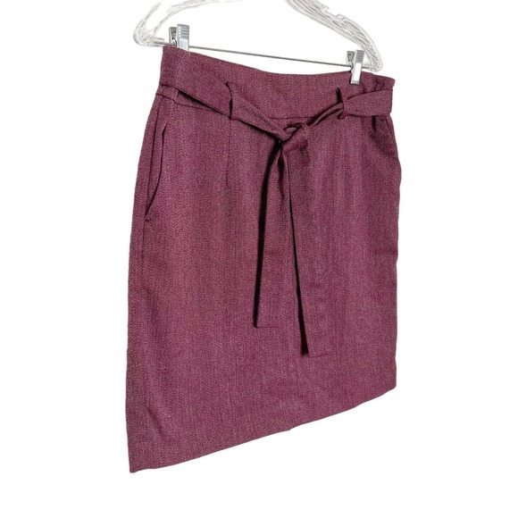 Elegant Burgundy Skirt - Picture 3 of 6